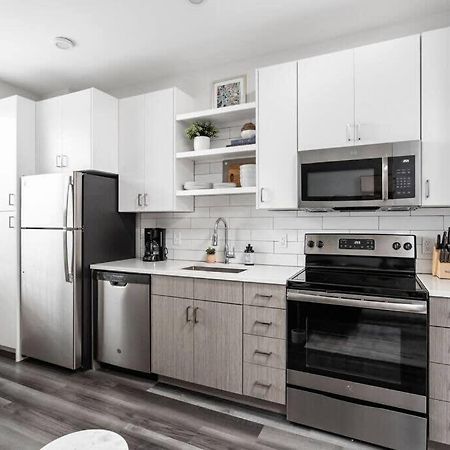Dream Apartment Near Whole Foods Cozysuites อินเดียนาโพลิส ภายนอก รูปภาพ