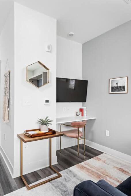 Dream Apartment Near Whole Foods Cozysuites อินเดียนาโพลิส ภายนอก รูปภาพ