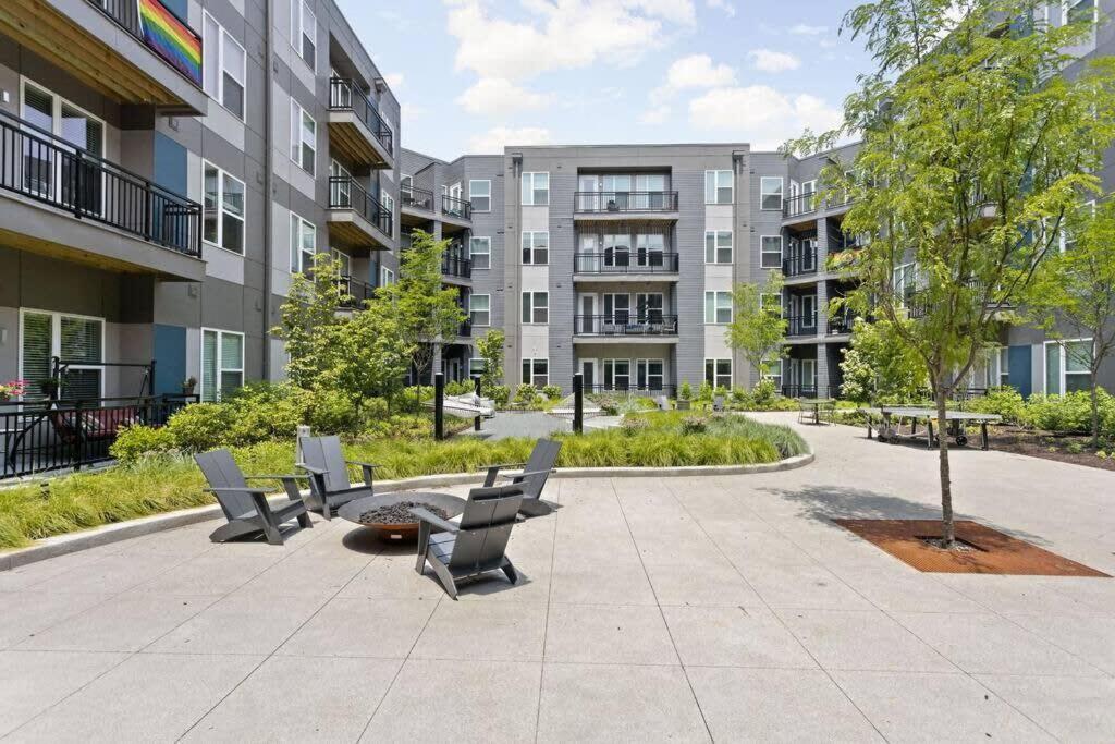 Dream Apartment Near Whole Foods Cozysuites อินเดียนาโพลิส ภายนอก รูปภาพ