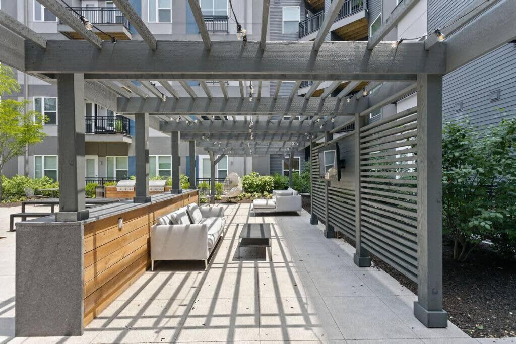 Dream Apartment Near Whole Foods Cozysuites อินเดียนาโพลิส ภายนอก รูปภาพ